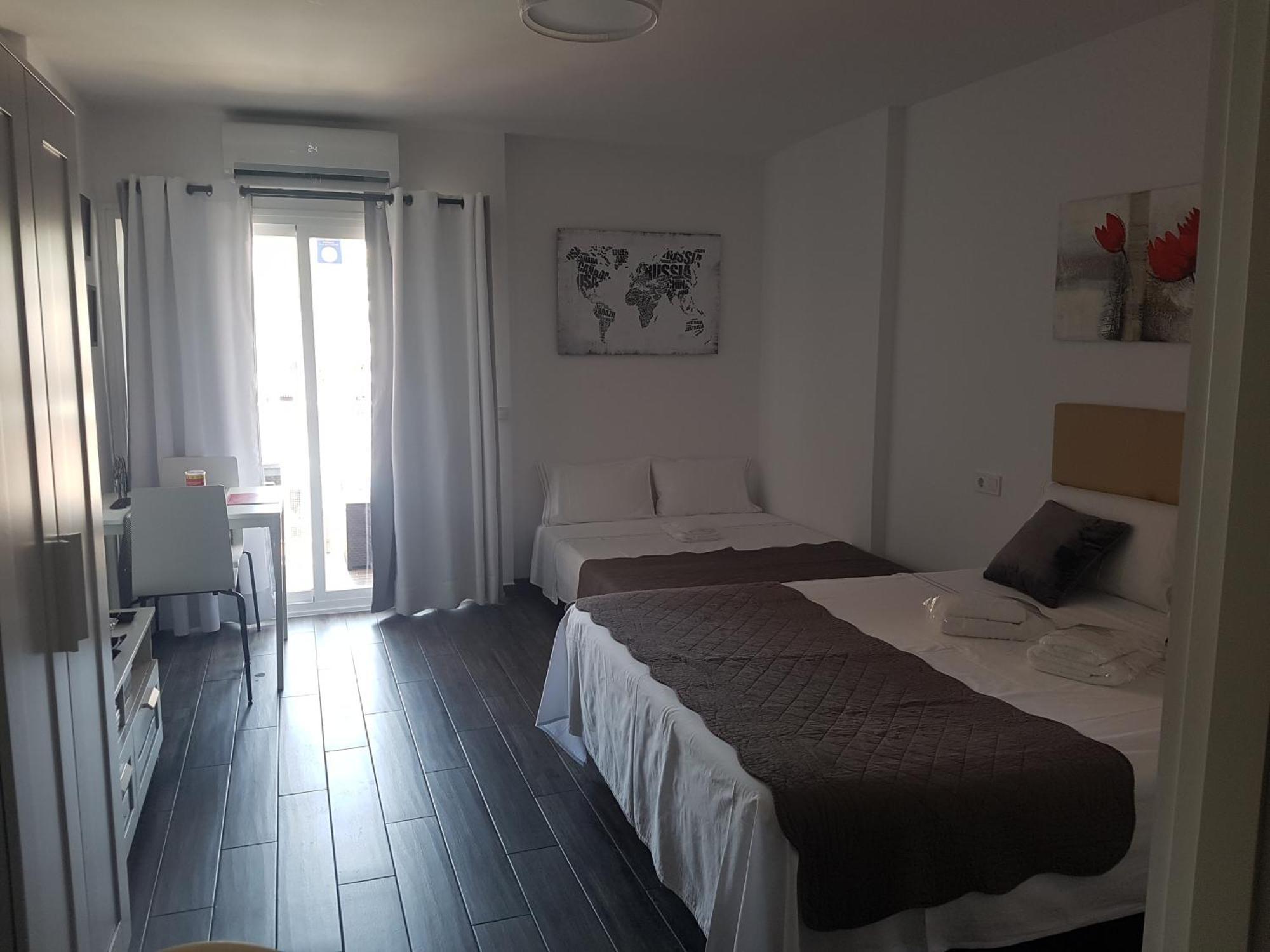 Apartamento Minerva Jupiter 贝纳尔马德纳 客房 照片