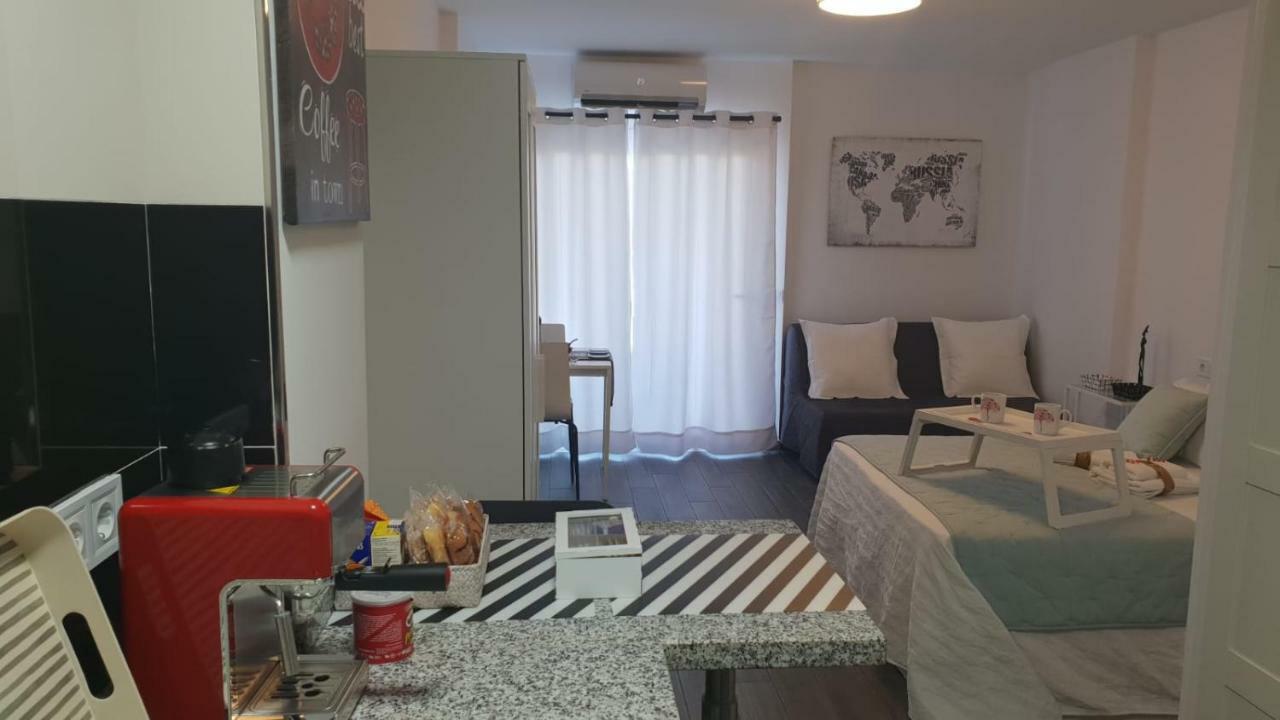 Apartamento Minerva Jupiter 贝纳尔马德纳 客房 照片
