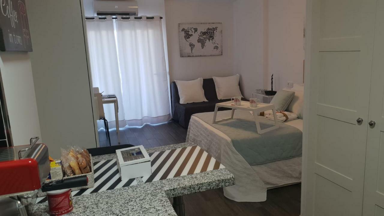 Apartamento Minerva Jupiter 贝纳尔马德纳 外观 照片
